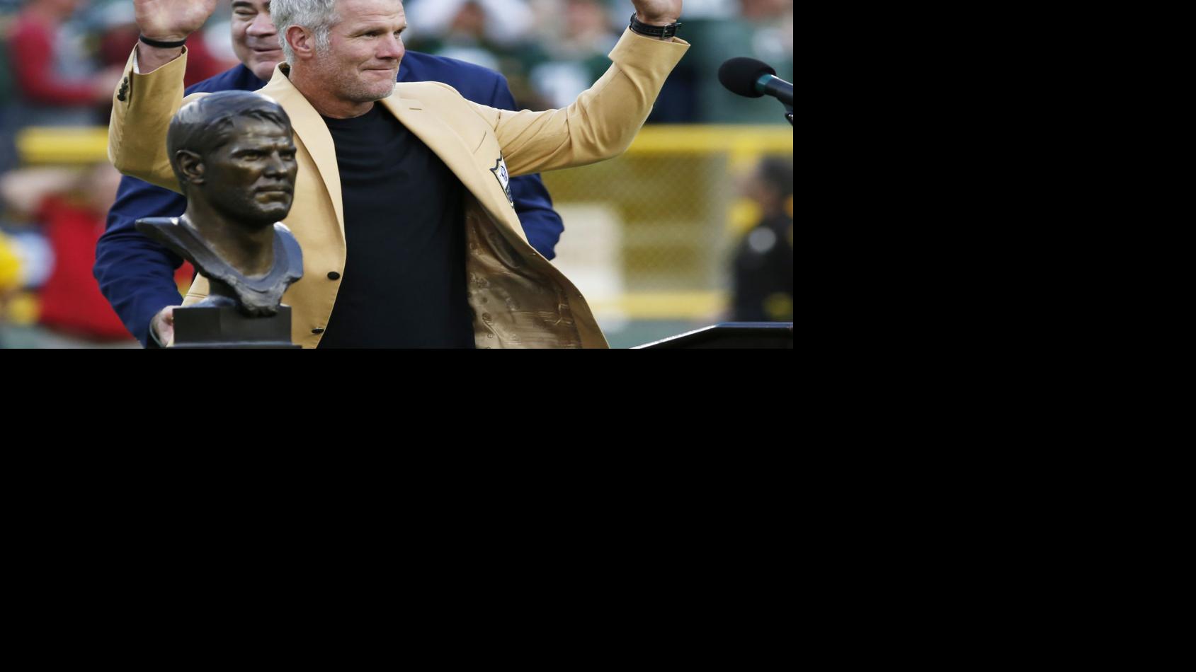 Packers: Brett Favre receives Hall of Fame ring, joins &hellip;