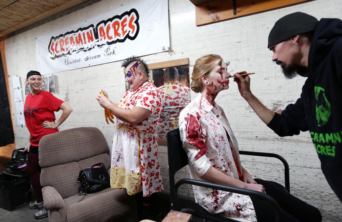 Behind The Scenes With The Haunt Actors Who Amp Up The Scare At