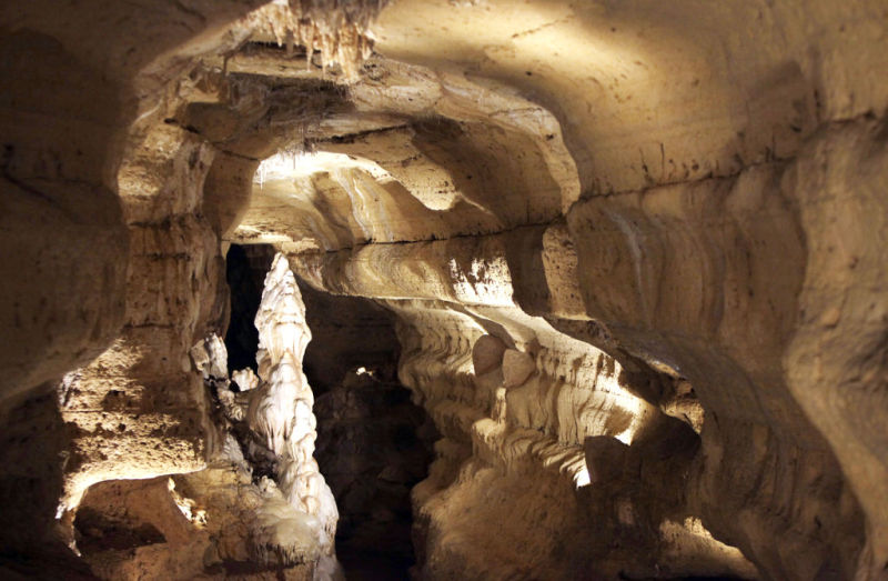 At 75 Cave Of The Mounds Celebrates Its Rock Solid History Local News Madison Com