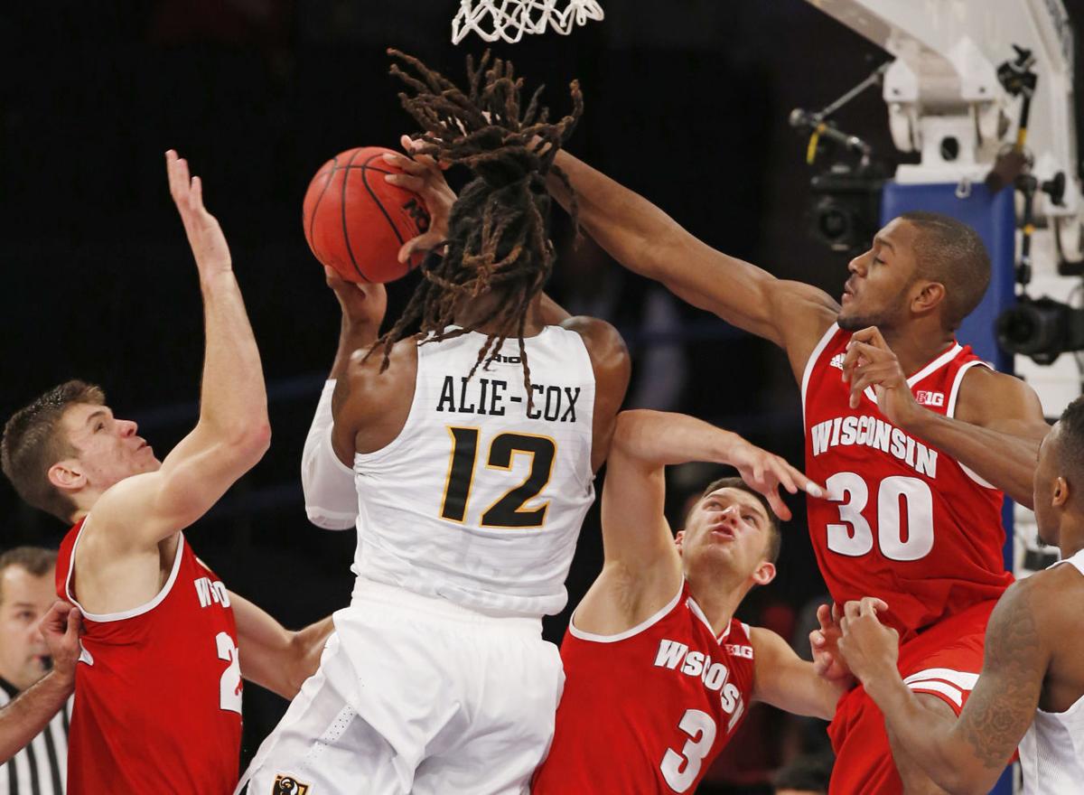 Badgers Men S Basketball Fouls Have Become Problematic Due To New