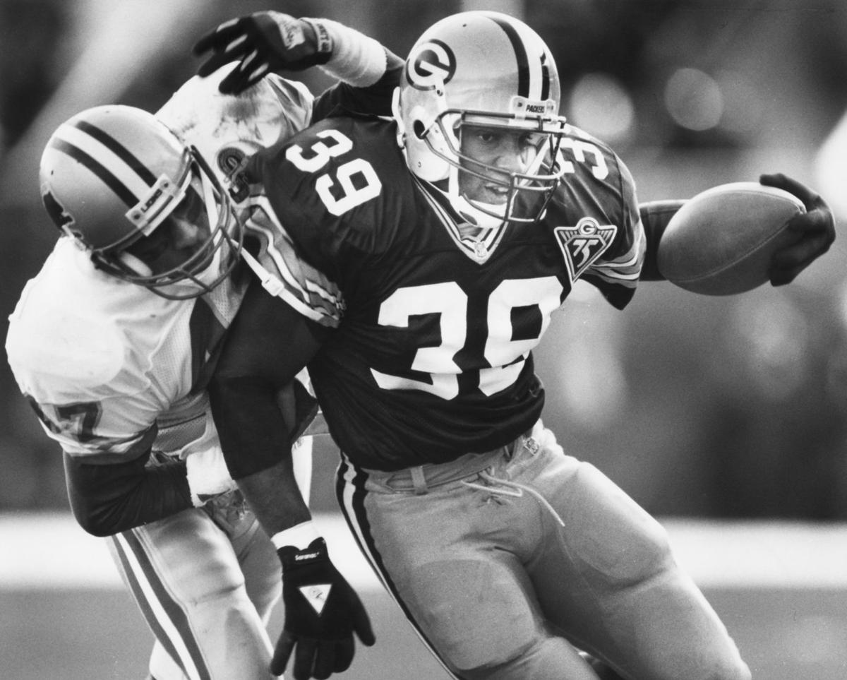 Former Packers Running Back Darrell Thompson Knows Mentoring Youth Even More Important In 2020 Pro Football Madison Com