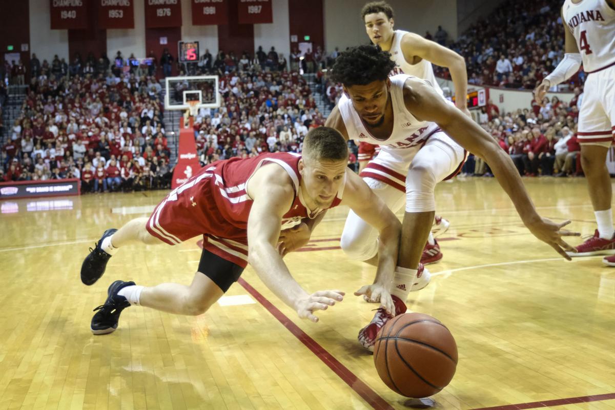 Badgers Men S Basketball Team Earns Top Seed For Big Ten