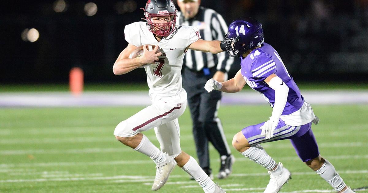 Touchdown in closing seconds sends Waunakee past Middleton in WIAA