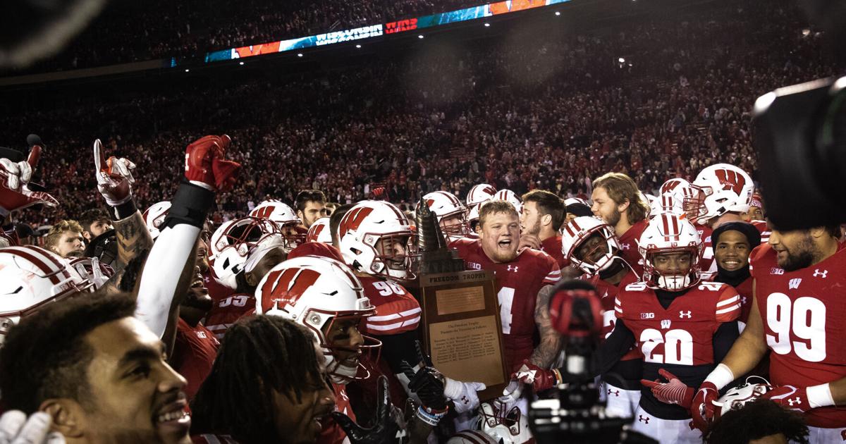 29 Ejected 16 Arrested At Badgers Game On Saturday Night 29-ejected-16-arrested-at-badgers-game-on-saturday-night