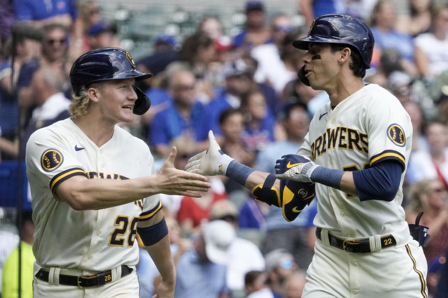Yelich seeks return to form and health for Brewers in 2022