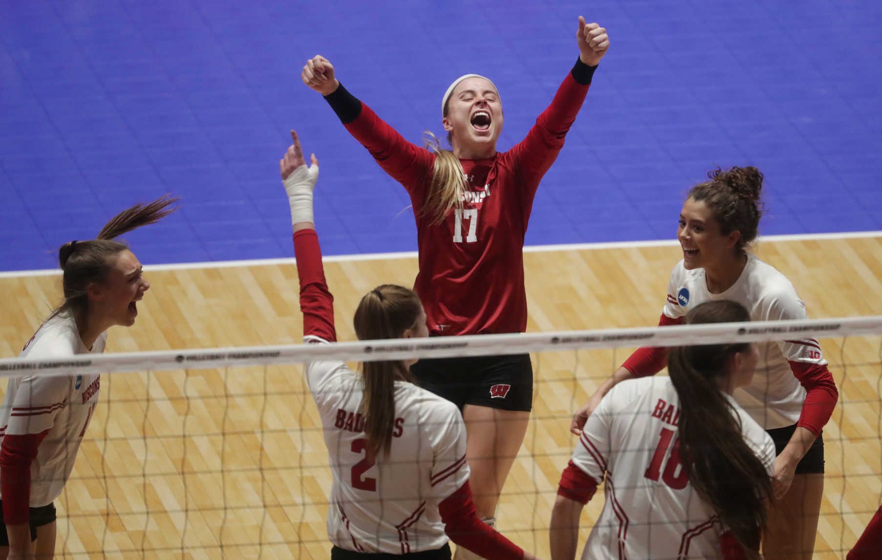 how long do college volleyball games last