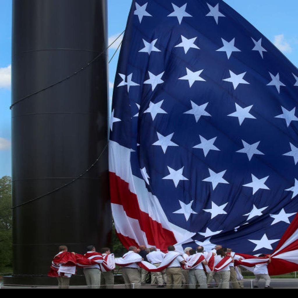 On Wisconsin: Acuity makes a statement in Sheboygan with North America's  tallest flagpole
