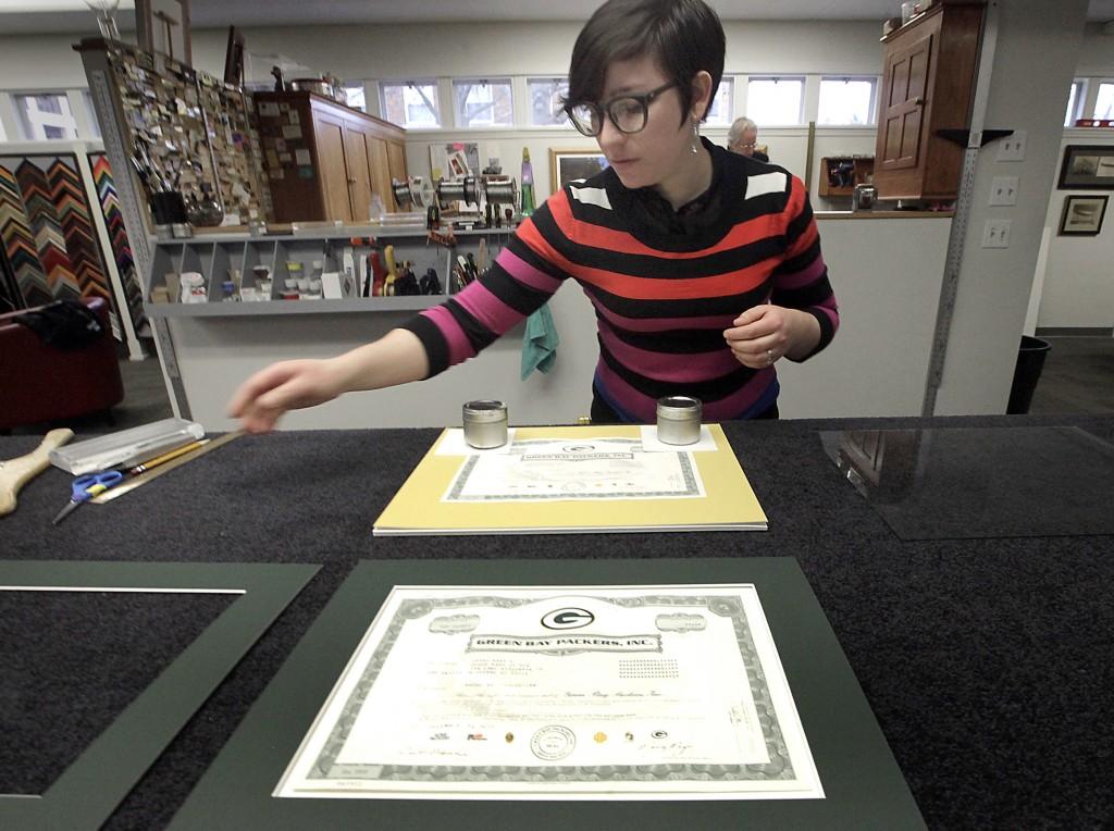 Shops Score With Orders To Frame Packers Stock Certificates Business News Madison Com