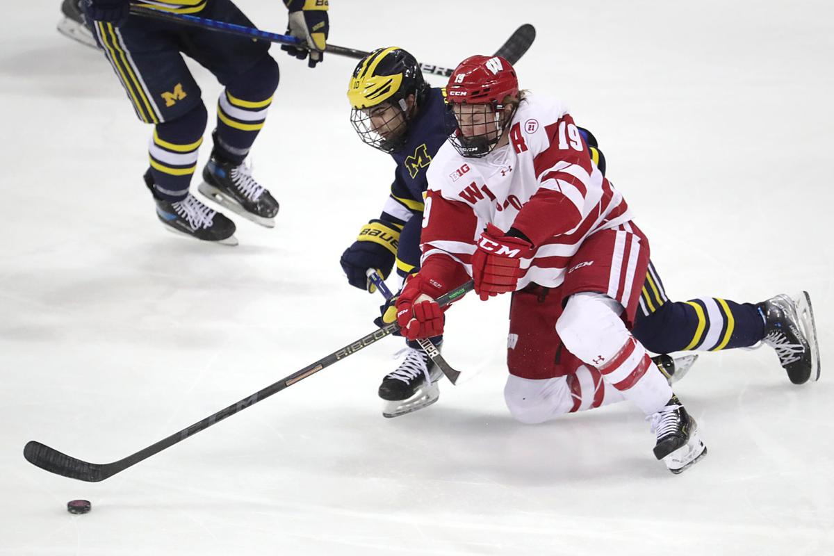 Ohio State's Eric Cooley during an NCAA hockey game against
