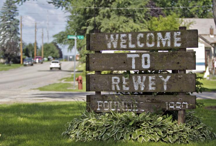 On Wisconsin Rewey fireworks, a big show for a small town