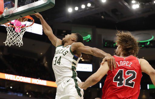 As Bucks' Antetokounmpo reaches new heights, expectations rise 