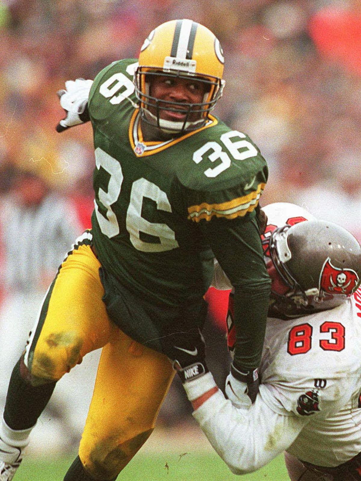 Safeties Troy Polamalu Steve Atwater Voted To Pro Football Hall Of Fame But Packers Leroy Butler Doesn T Make It Pro Football Madison Com