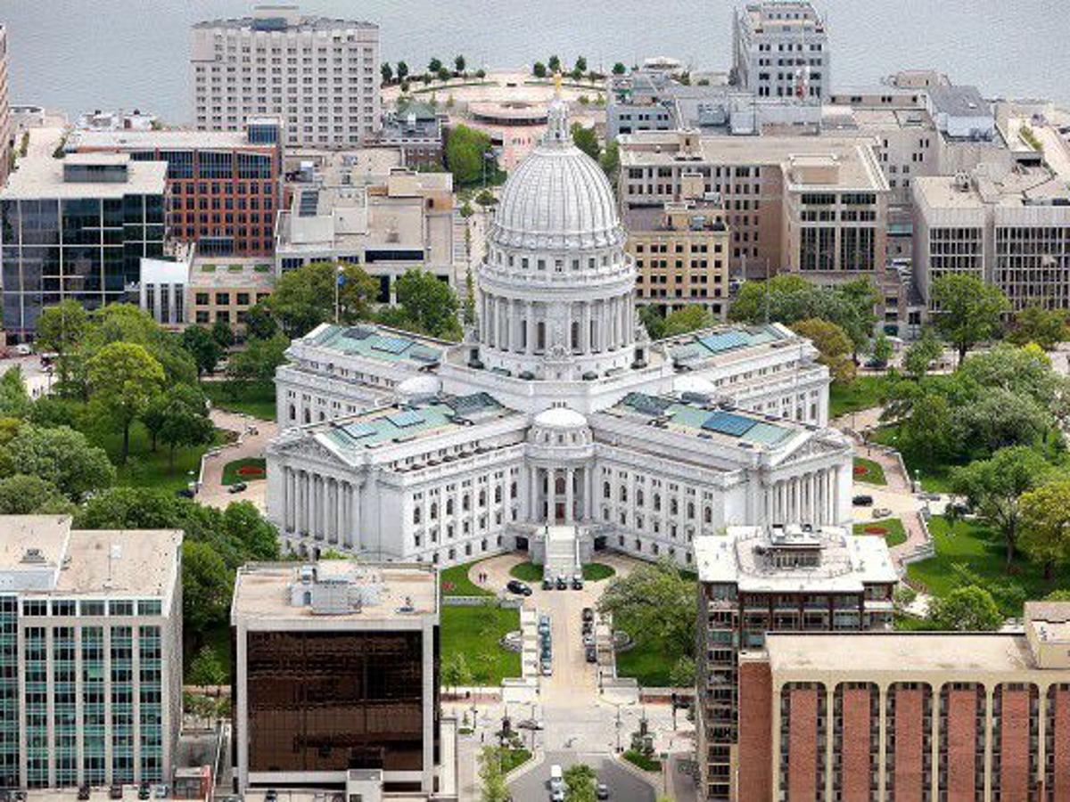 Census Madison Suburbs Top List Of Fastest Growing Cities In Wisconsin Local Government Madison Com