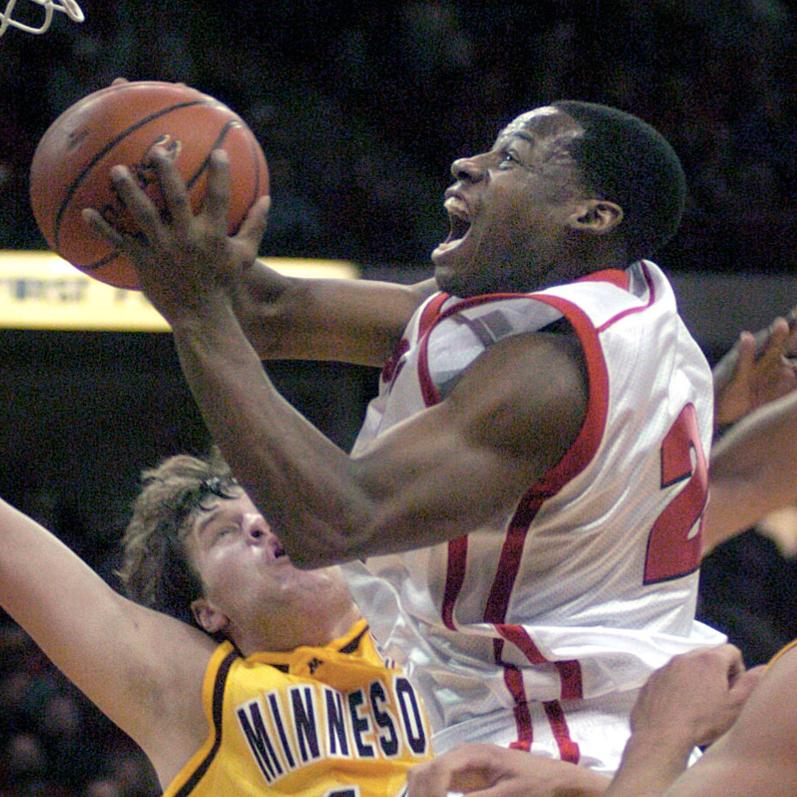 Advice From Bo Ryan Helped Lead Freddie Owens To Uw Green Bay As An Assistant Coach Wisconsin Badgers Men S