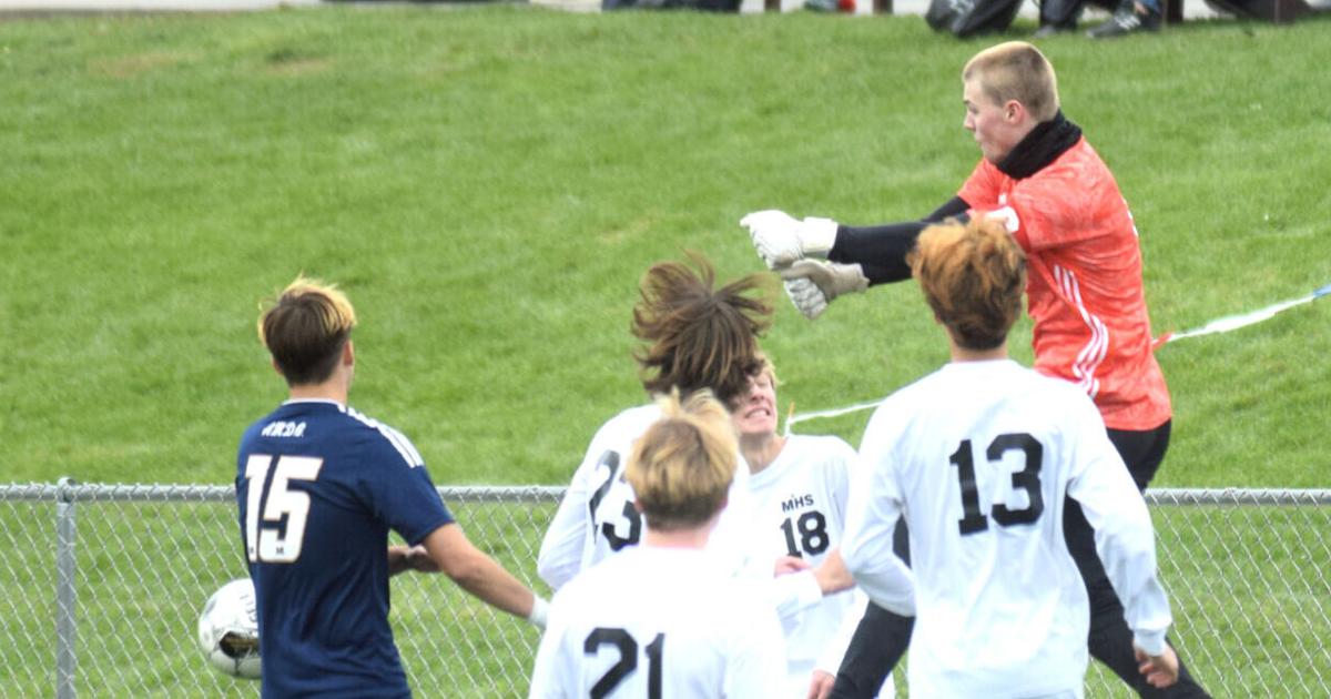 Middleton reaches boys soccer state title game