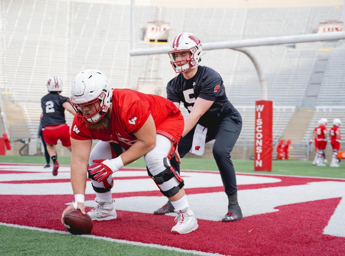 Mertz spring practice, snap from Lyles