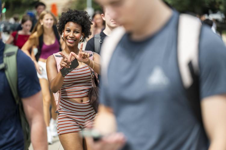 A first day of classes, full of motion