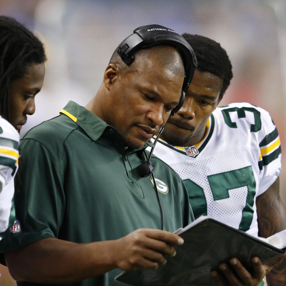 Packers Safeties Coach Darren Perry Among Defensive Coordinator Candidates For New Titans Coach Mike Vrabel Pro Football Madison Com