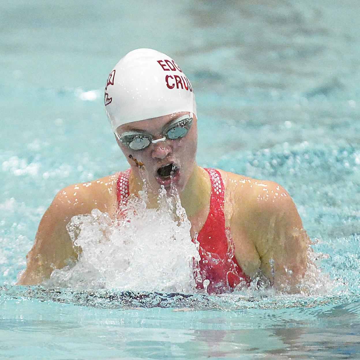 Madison Edgewood S Anna Teduits Commits To Badgers For Women S Swimming High School Swimming Madison Com