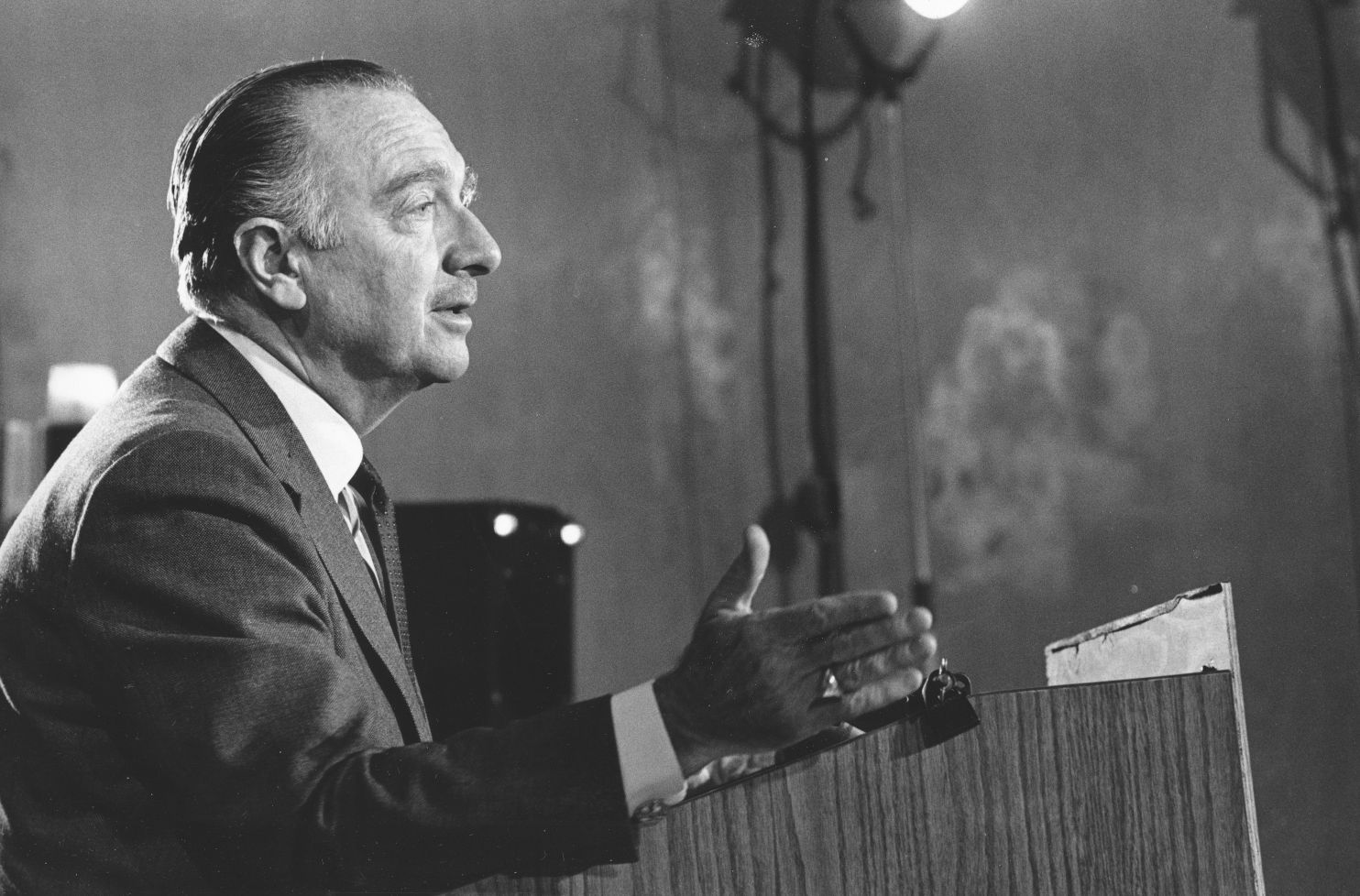 Photos: Anniversary Of Walter Cronkite Signing Off As Anchor ...