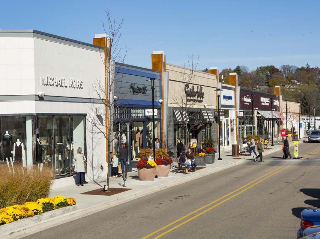 Hilldale Shopping Center To Host Winterfest Business News Madison Com