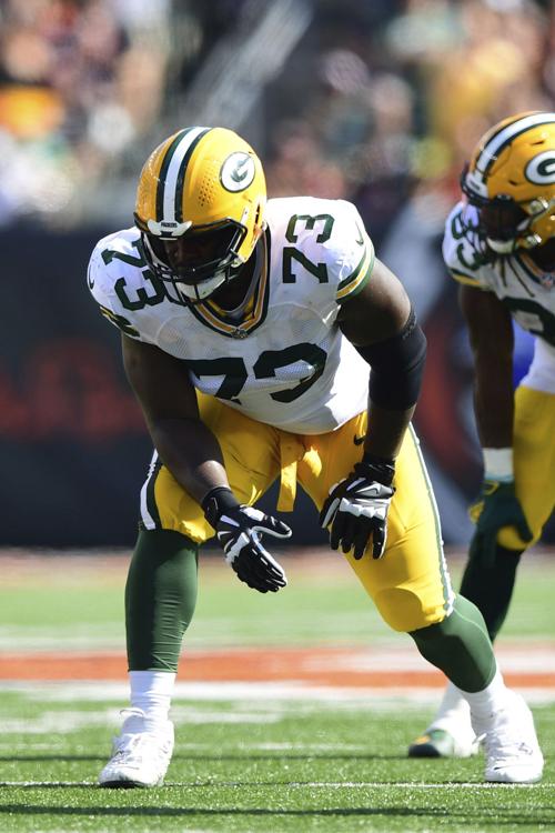 packers notes jump photo