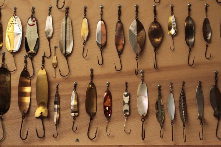 Vintage Handmade Fishing Lures Set in Vintage Scientific Anglers Case 