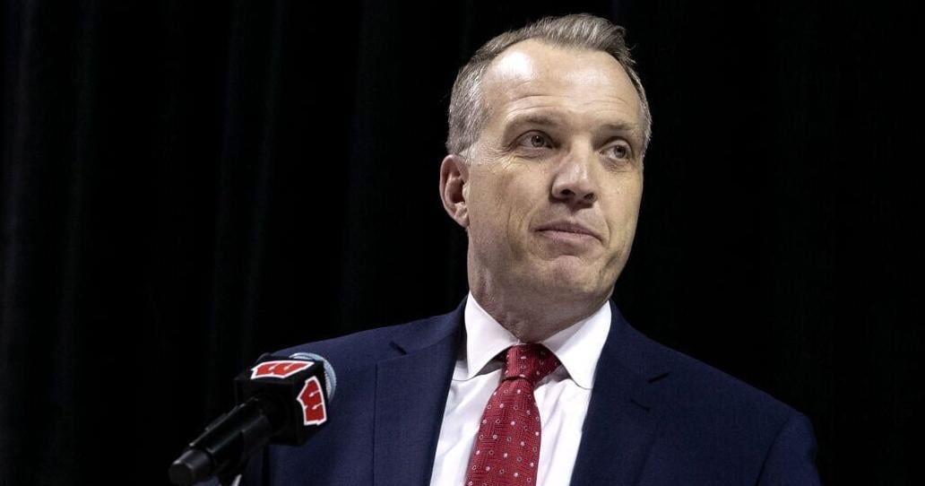 WISCONSIN ATHLETICS Wisconsin tried to limit vacation payouts. Chris McIntosh took more than $100K anyways