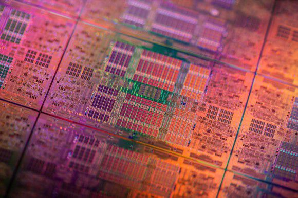 Intel Corporation CEO Talks 10-Nano, 7-Nano Manufacturing Tech