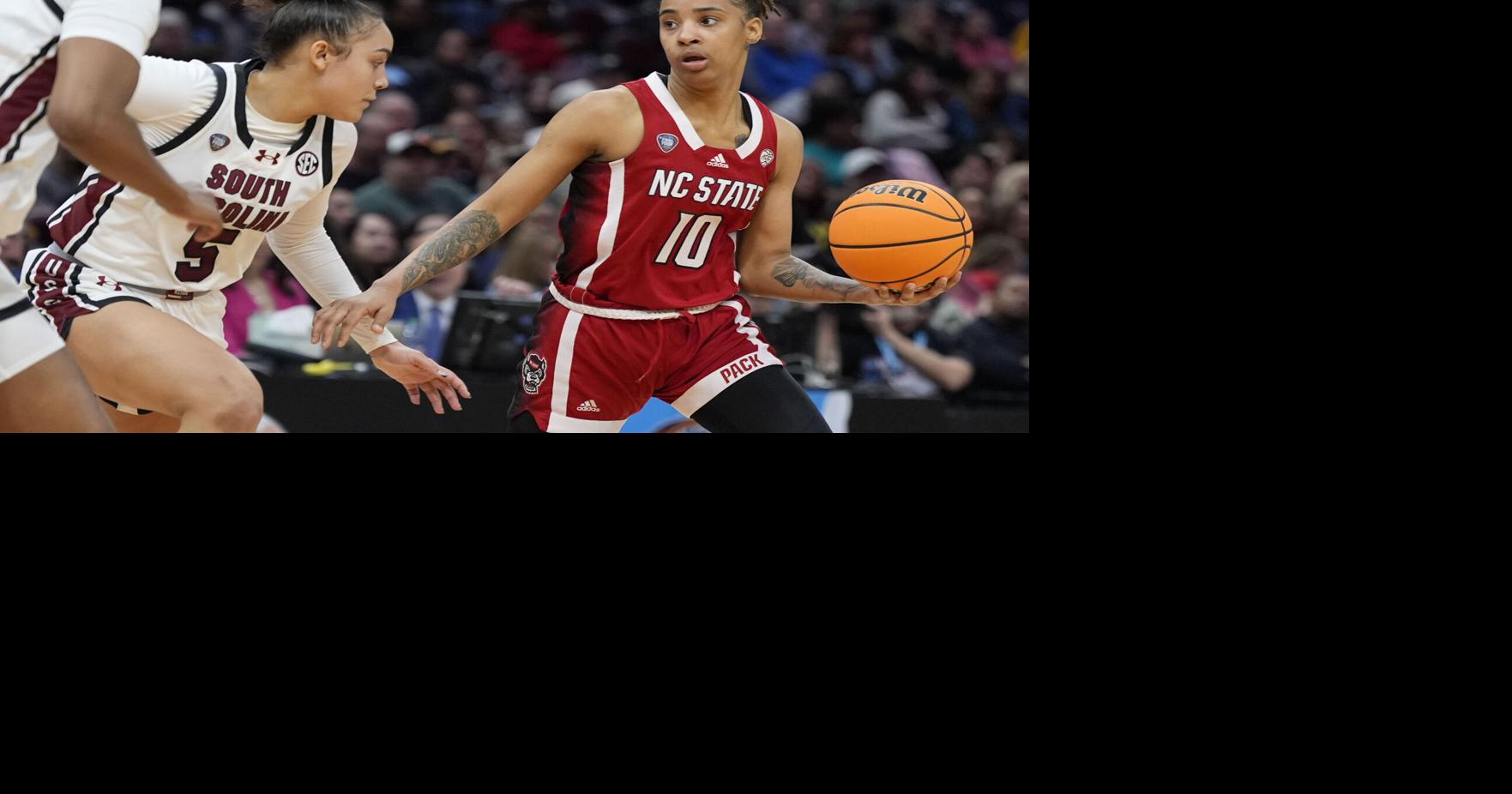 South Carolina, Iowa, UConn take top spots in final AP poll