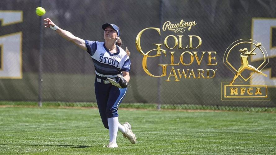 UW-Stout's Dolecki Earns NFCA Division III Gold Glove Award