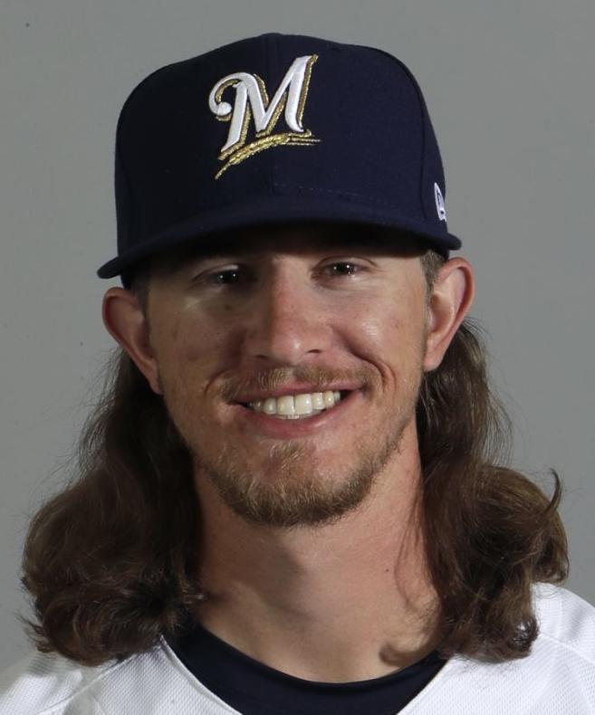 Josh Hader apologizes for racist tweets, claims they don't reflect beliefs