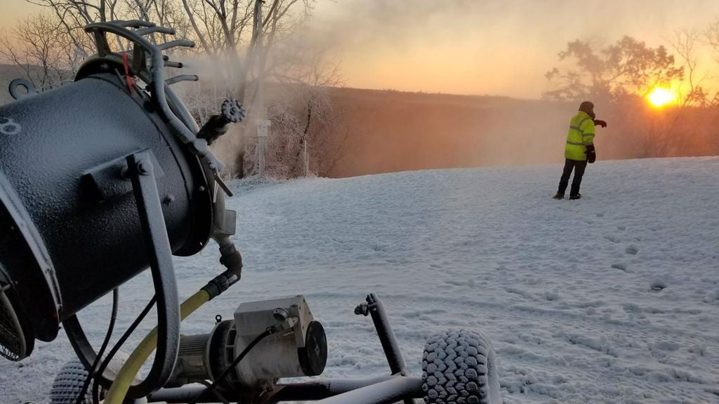 Ski Hill Operators Hope El Nino Doesn T Freeze Out Revenues