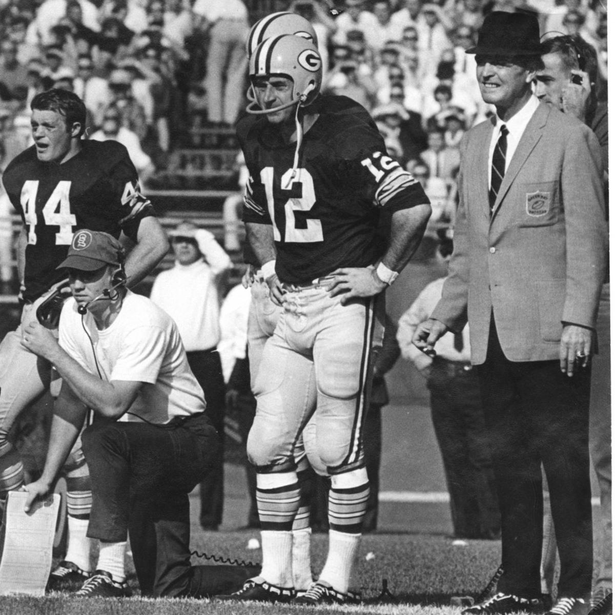 Former Packers To Wear No 12 Jersey Welcome Aaron Rodgers To The Fraternity Pro Football Madison Com