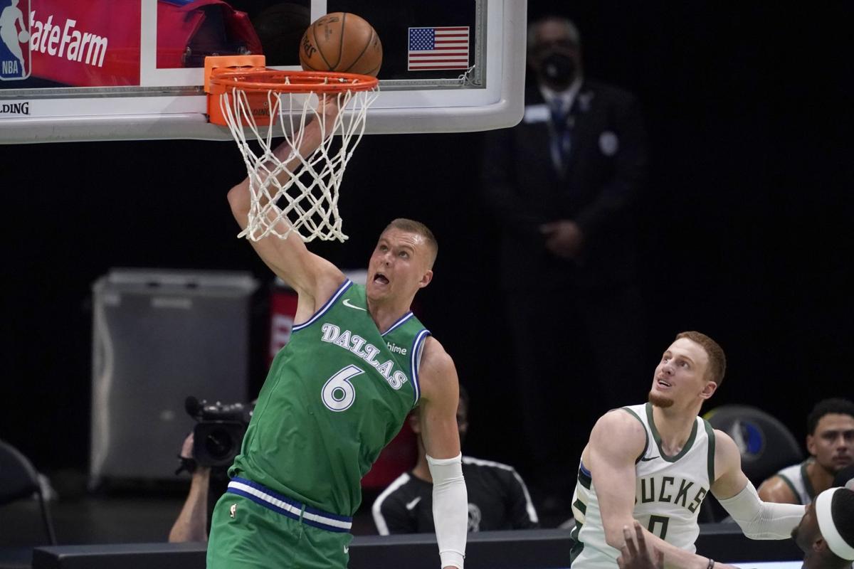 Mavericks Defeat Bucks As Giannis Antetokounmpo Sits Again With Knee Soreness Basketball Madison Com