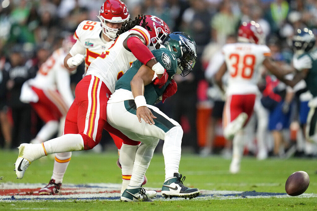 Eagles, Chiefs Kickoff Super Bowl 57 in Historic Fashion – NBC10