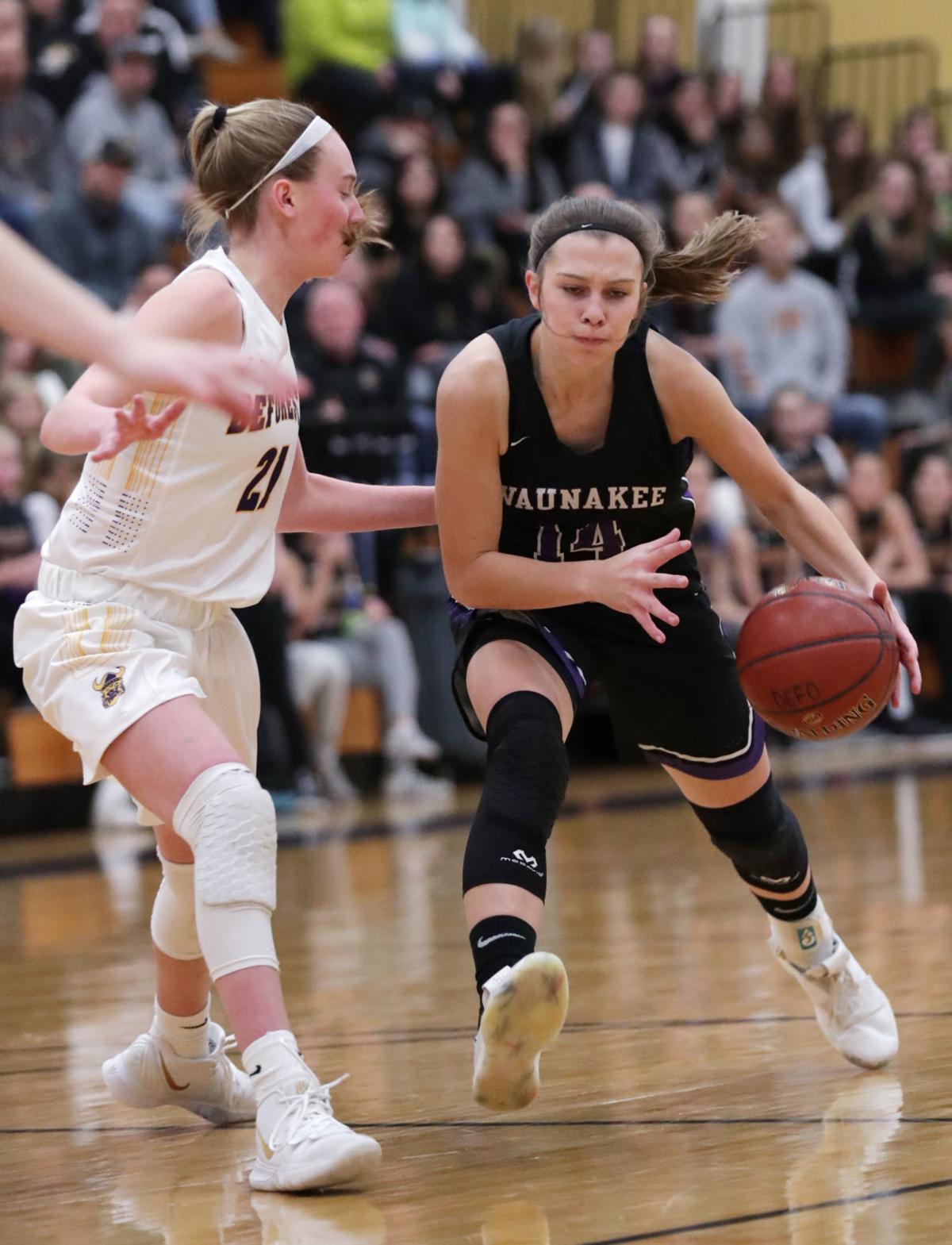 Maggie Trautsch Depth Carry Deforest S Girls Basketball Team Past