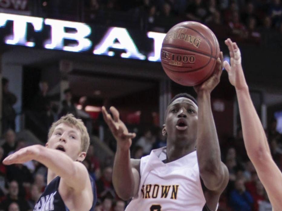 Wiaa State Boys Basketball Brown Deer Finds The Zone Pulls Out
