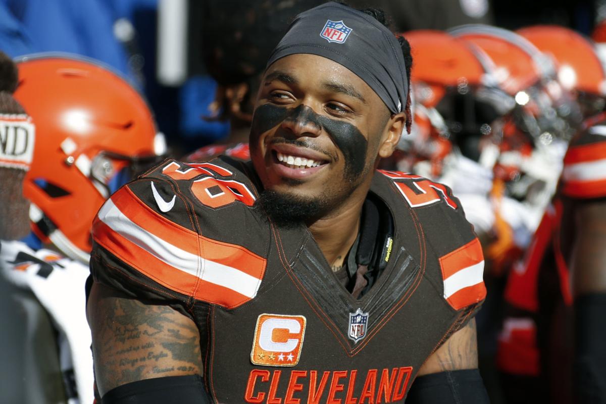 Getting Early Start On Free Agency Packers Strike Deals With Lb Christian Kirksey Rt Rick Wagner Pro Football Madison Com