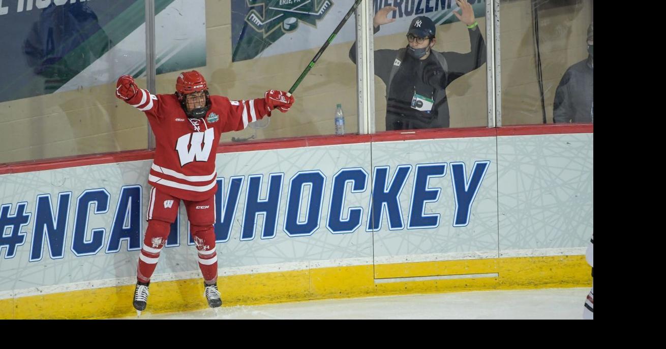 Badgers hockey teams both take a step up in national college hockey