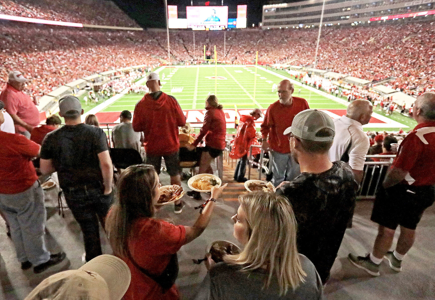 A new pavilion, beer and a blowout Wisconsin football back at Camp Randall