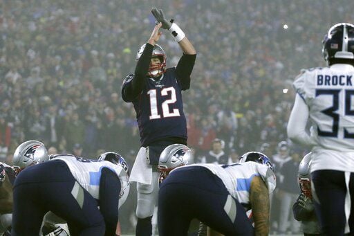 Tom Brady in loss to Titans, AP photo