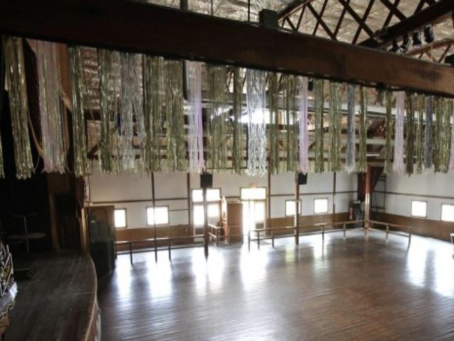 On Wisconsin Dance Hall Survives The Times And Its Name Madison Com Columnists Madison Com