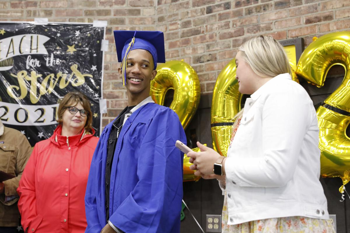 Hope On The Horizon Recovery High School Moves To New Space Graduates Nine Local Education Madison Com