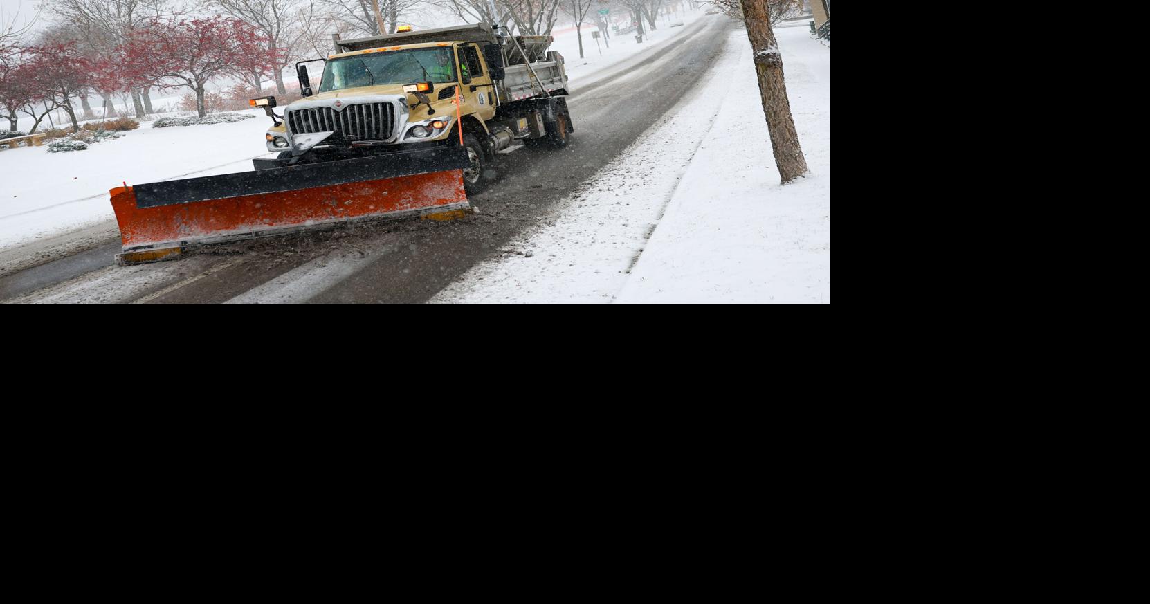 Questions and answers about snowplowing in Madison