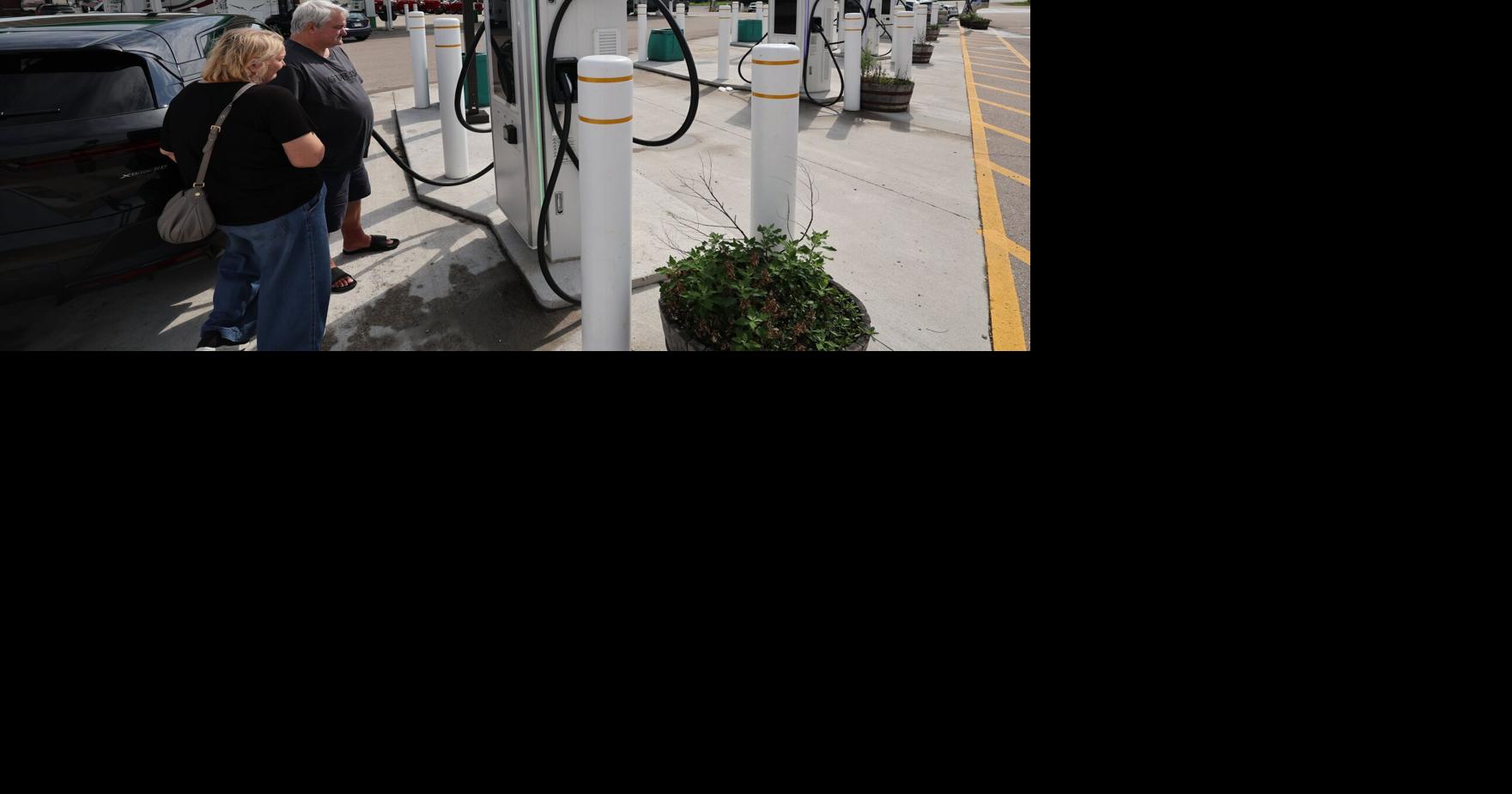 Wisconsin to build 42 more fast EV chargers