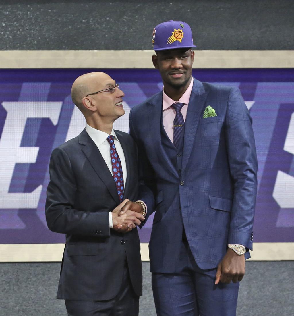 As Expected Deandre Ayton Goes To Suns With Top Pick Of Nba Draft Basketball Madison Com