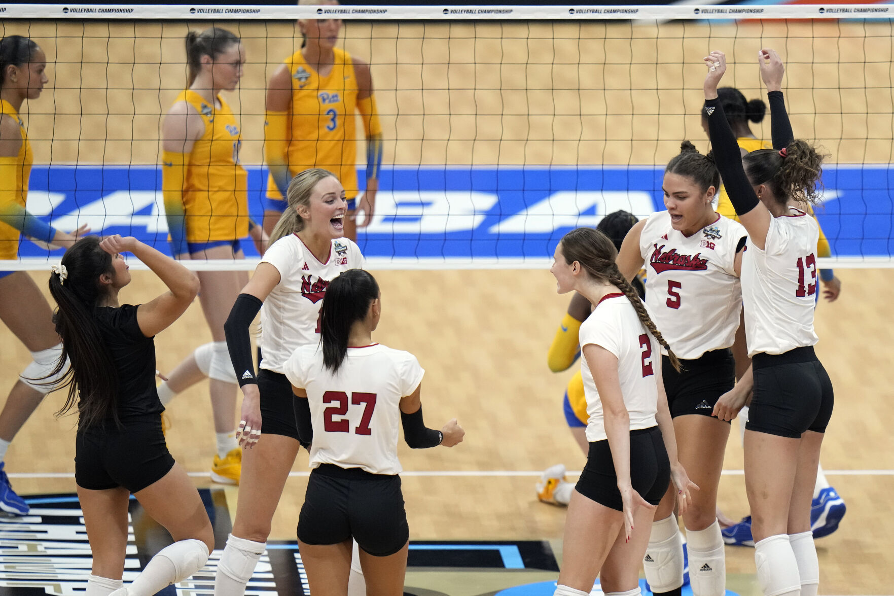 Nebraska Volleyball Team Clinches Win Advances To NCAA Championship nebraska-volleyball-team-clinches-win-advances-to-ncaa-championship