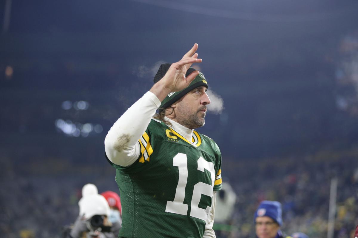 Packers vs Vikings: Green Bay crushes Minnesota 37-10 to clinch NFC's top  spot