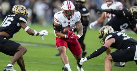 What Chez Mellusis injury means to Wisconsin football on and off the field What Chez Mellusis injury means to Wisconsin football on and off the field